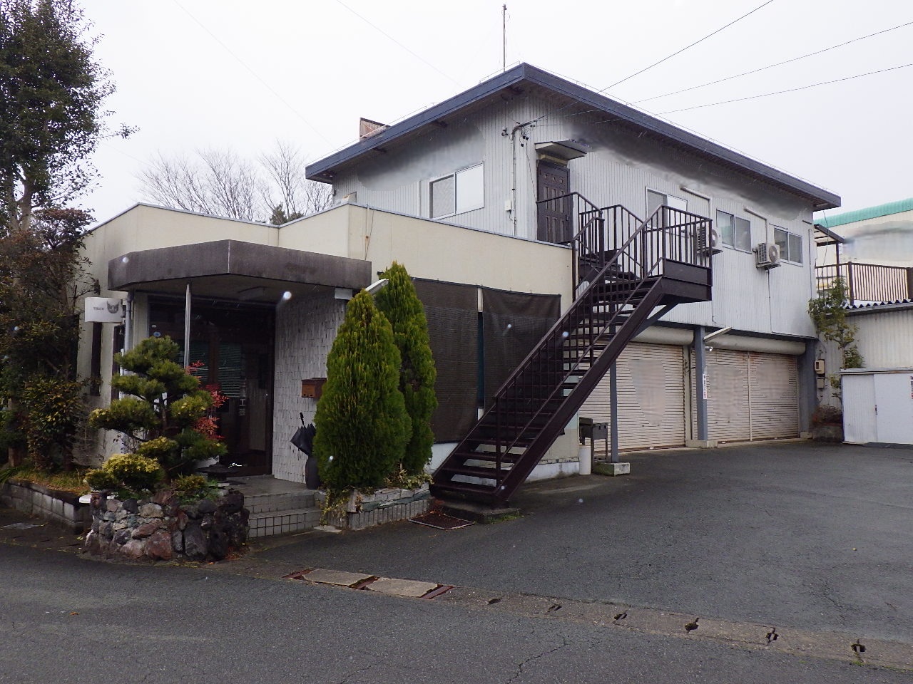 松阪市丹生寺町事業用土地建物